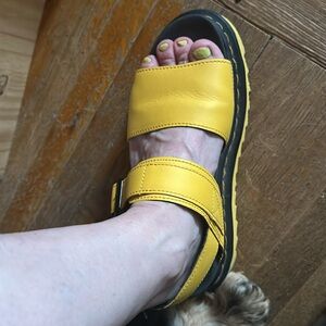 Dr martens sandal size 6. Used.